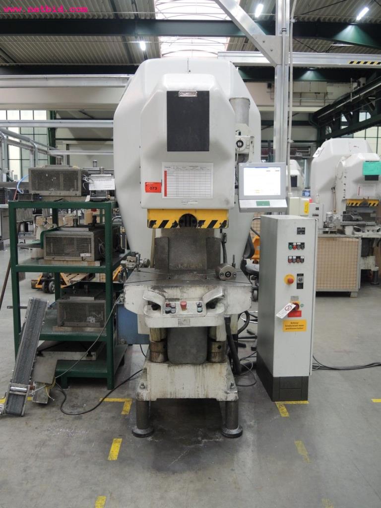 Chapas metálicas e máquinas para trabalhar metais<br><font size="2">Em colaboração com a Hilco Industrial Acquisitions bv</font>-3