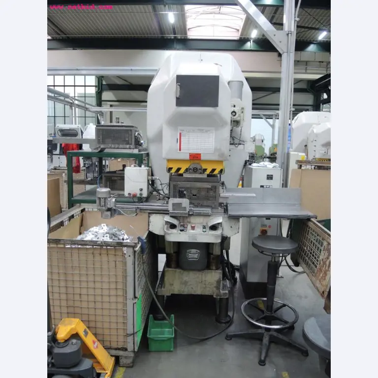 Chapas metálicas e máquinas para trabalhar metais<br><font size="2">Em colaboração com a Hilco Industrial Acquisitions bv</font>-2