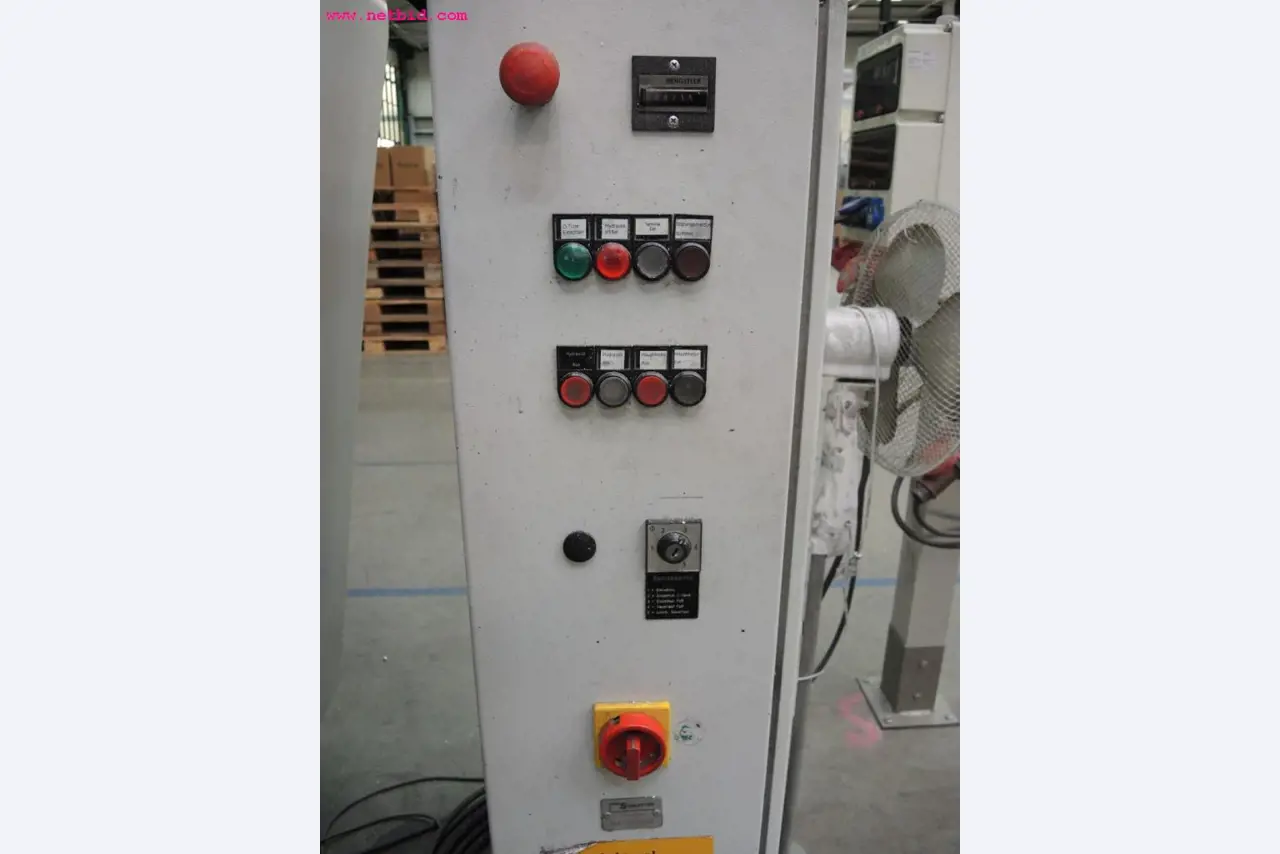 sheetmetal and metalworking machines <br><font size="2">In collaboration with Hilco Industrial Acquisitions bv<br></font>-8