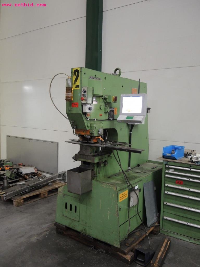 Chapas metálicas e máquinas para trabalhar metais<br><font size="2">Em colaboração com a Hilco Industrial Acquisitions bv</font>-1