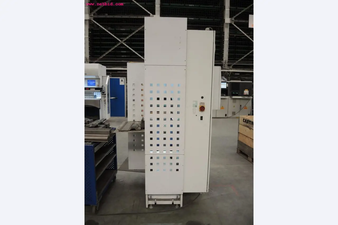 Chapas metálicas e máquinas para trabalhar metais<br><font size="2">Em colaboração com a Hilco Industrial Acquisitions bv</font>-10