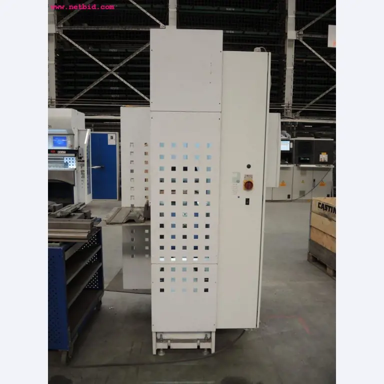 Chapas metálicas e máquinas para trabalhar metais<br><font size="2">Em colaboração com a Hilco Industrial Acquisitions bv</font>-10