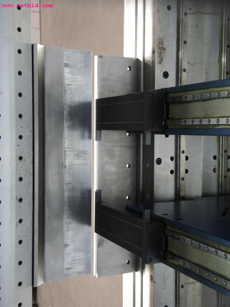 Chapas metálicas e máquinas para trabalhar metais<br><font size="2">Em colaboração com a Hilco Industrial Acquisitions bv</font>-10