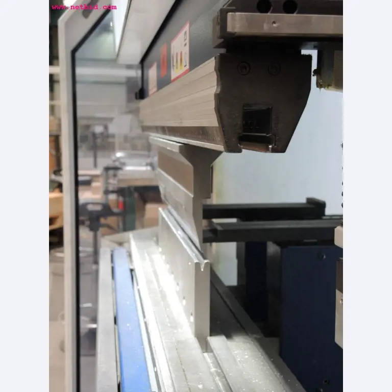 sheetmetal and metalworking machines <br><font size="2">In collaboration with Hilco Industrial Acquisitions bv<br></font>-11