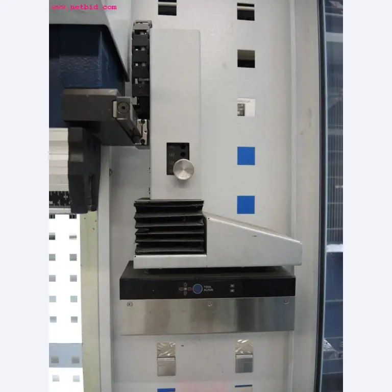 sheetmetal and metalworking machines <br><font size="2">In collaboration with Hilco Industrial Acquisitions bv<br></font>-9