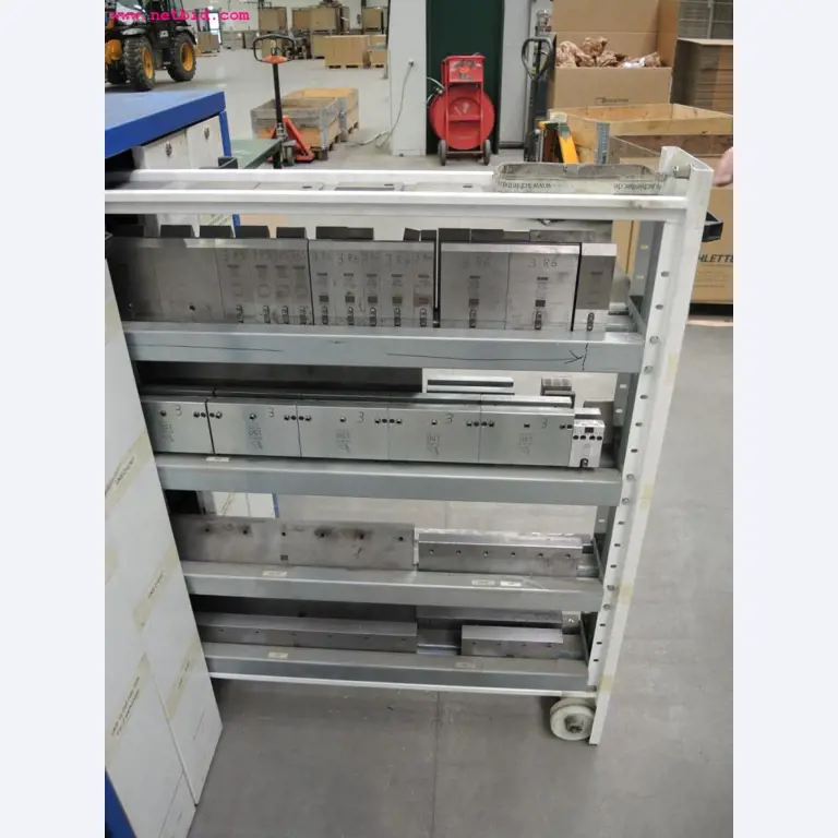 Chapas metálicas e máquinas para trabalhar metais<br><font size="2">Em colaboração com a Hilco Industrial Acquisitions bv</font>-5