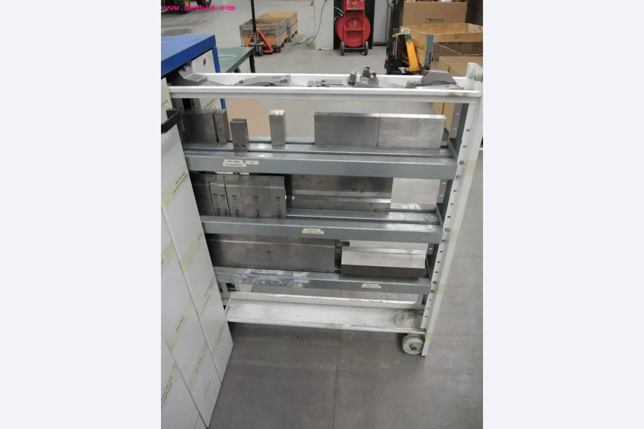 Chapas metálicas e máquinas para trabalhar metais<br><font size="2">Em colaboração com a Hilco Industrial Acquisitions bv</font>-6
