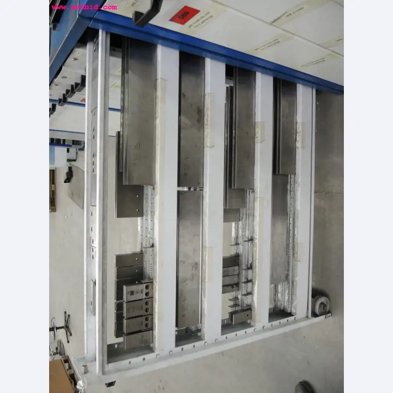 sheetmetal and metalworking machines <br><font size="2">In collaboration with Hilco Industrial Acquisitions bv<br></font>-2