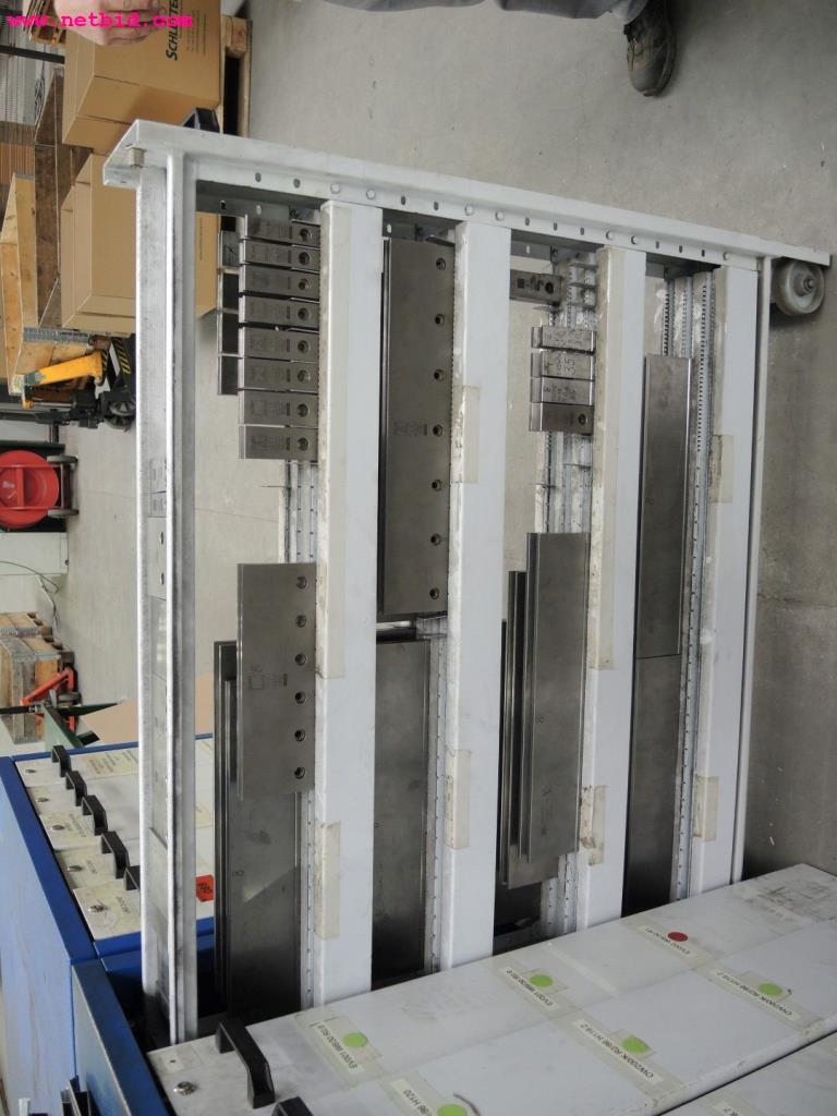 Chapas metálicas e máquinas para trabalhar metais<br><font size="2">Em colaboração com a Hilco Industrial Acquisitions bv</font>-3