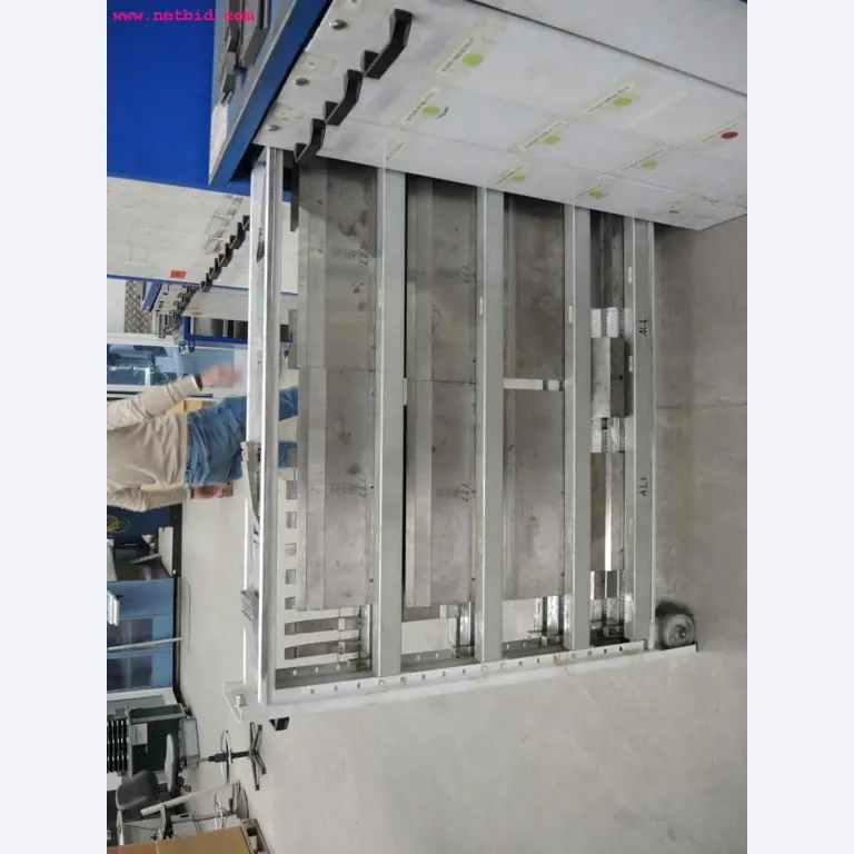 sheetmetal and metalworking machines <br><font size="2">In collaboration with Hilco Industrial Acquisitions bv<br></font>-4