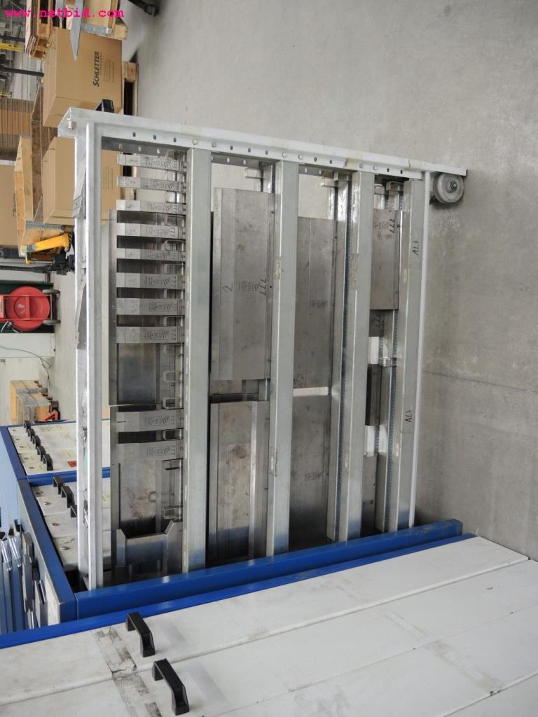 Chapas metálicas e máquinas para trabalhar metais<br><font size="2">Em colaboração com a Hilco Industrial Acquisitions bv</font>-5