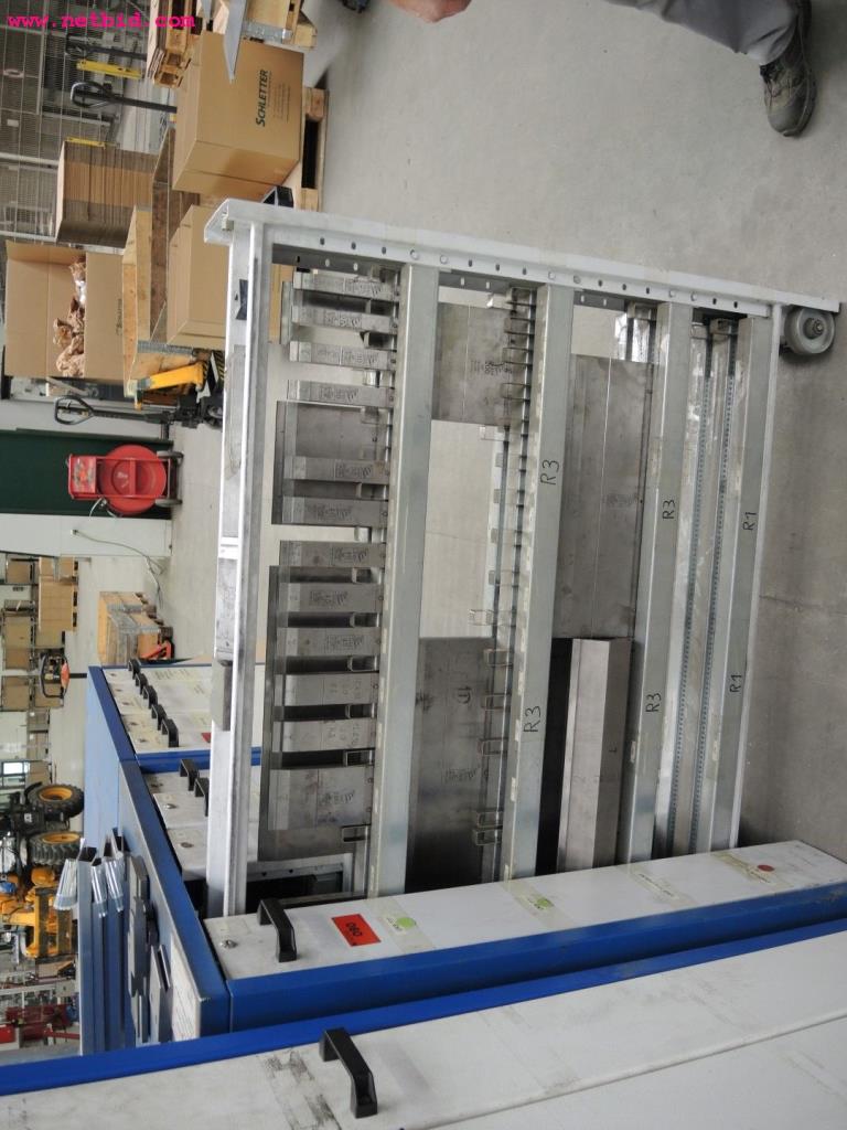 Chapas metálicas e máquinas para trabalhar metais<br><font size="2">Em colaboração com a Hilco Industrial Acquisitions bv</font>-7