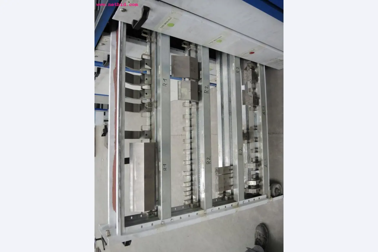 sheetmetal and metalworking machines <br><font size="2">In collaboration with Hilco Industrial Acquisitions bv<br></font>-9