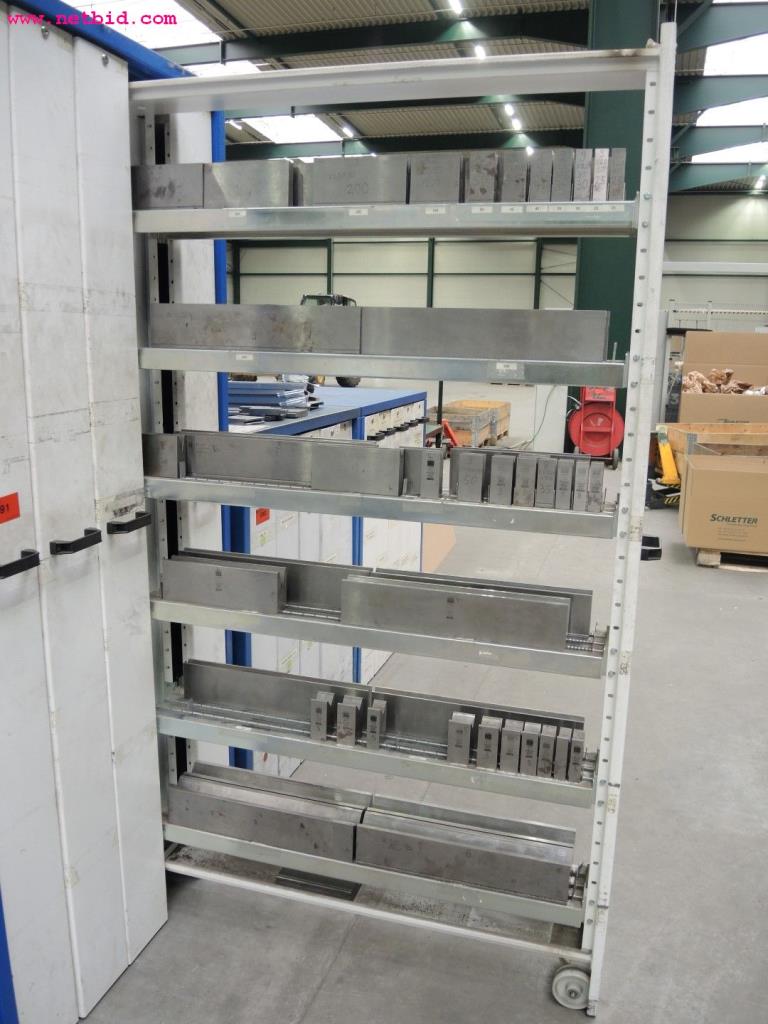 Chapas metálicas e máquinas para trabalhar metais<br><font size="2">Em colaboração com a Hilco Industrial Acquisitions bv</font>-11