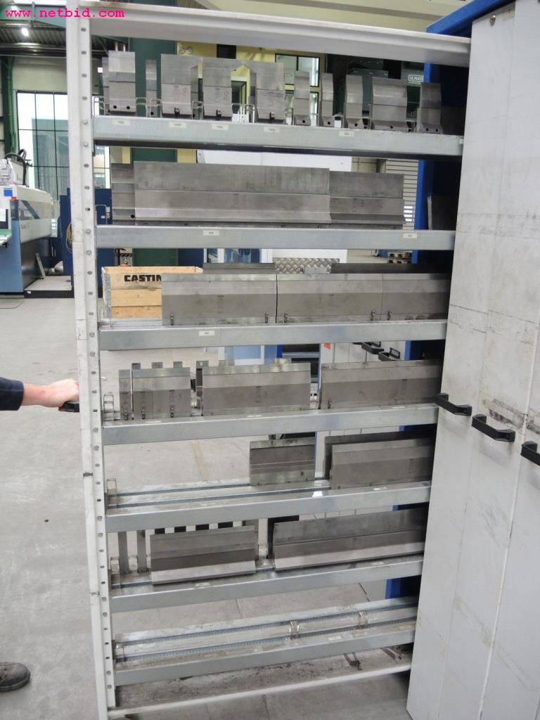 Chapas metálicas e máquinas para trabalhar metais<br><font size="2">Em colaboração com a Hilco Industrial Acquisitions bv</font>-4