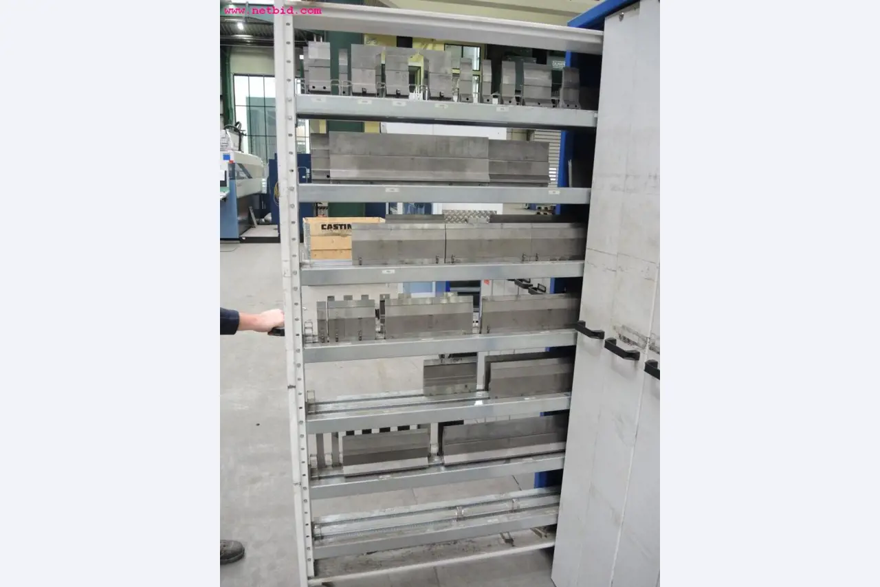 sheetmetal and metalworking machines <br><font size="2">In collaboration with Hilco Industrial Acquisitions bv<br></font>-4