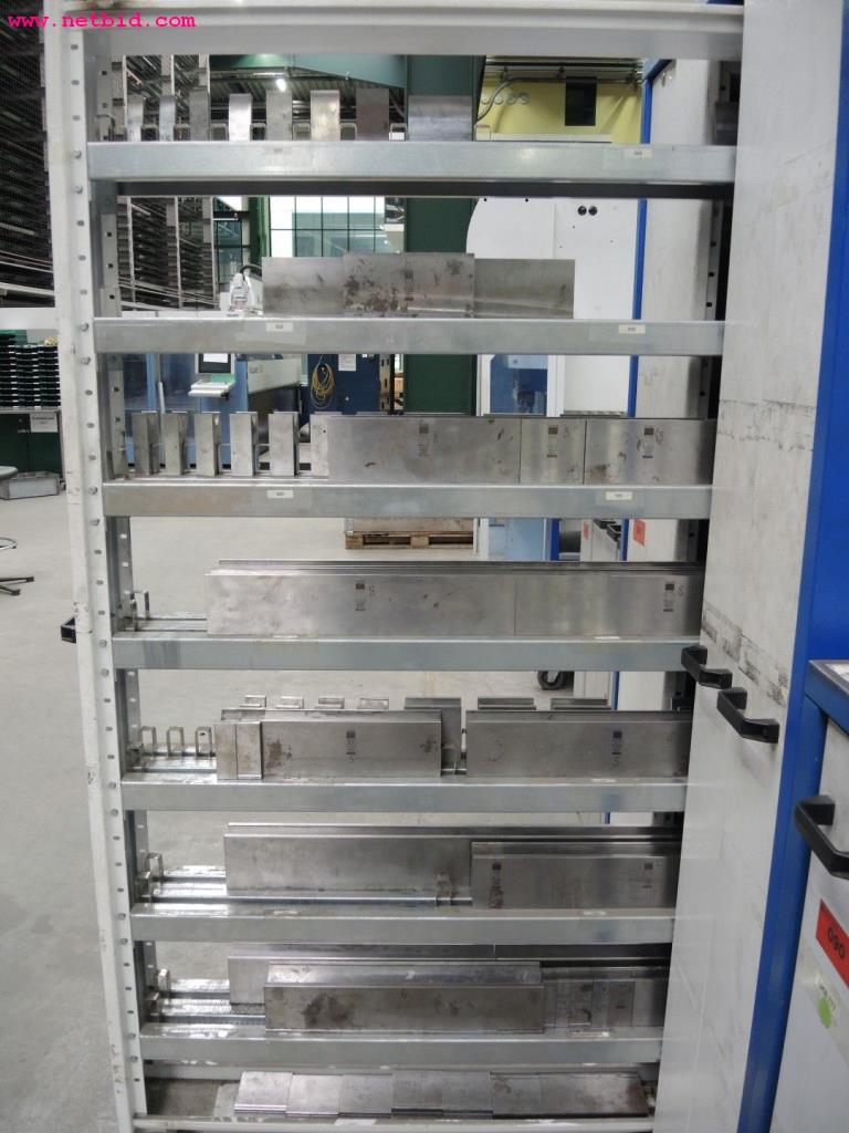 Chapas metálicas e máquinas para trabalhar metais<br><font size="2">Em colaboração com a Hilco Industrial Acquisitions bv</font>-8