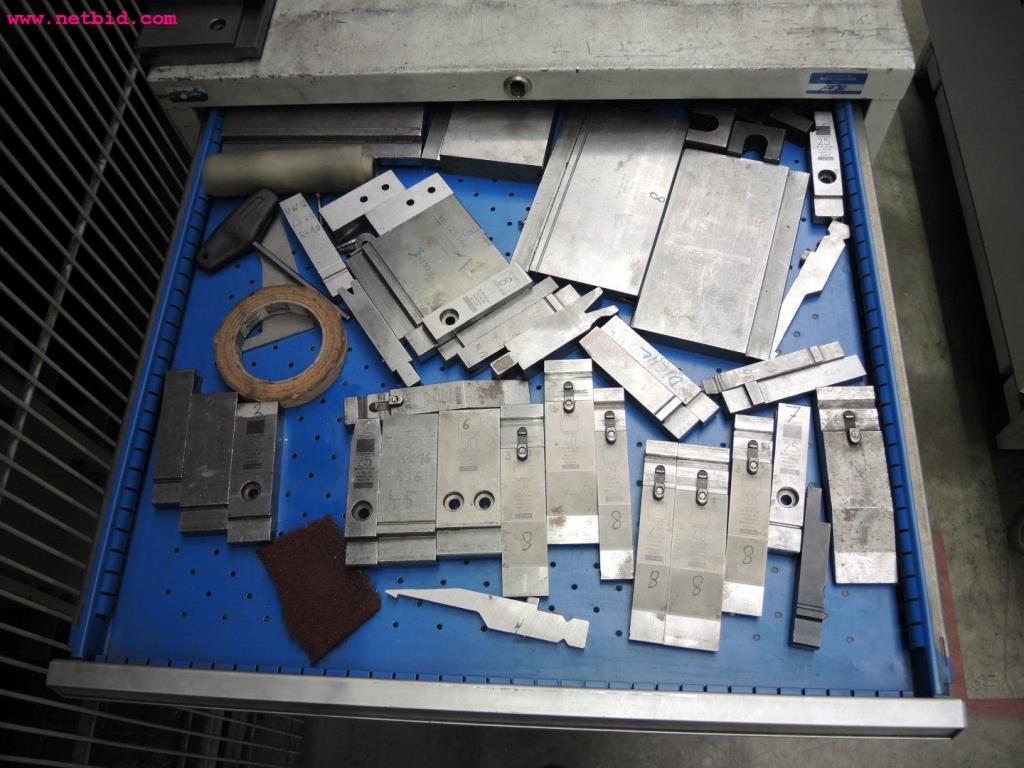 Chapas metálicas e máquinas para trabalhar metais<br><font size="2">Em colaboração com a Hilco Industrial Acquisitions bv</font>-5