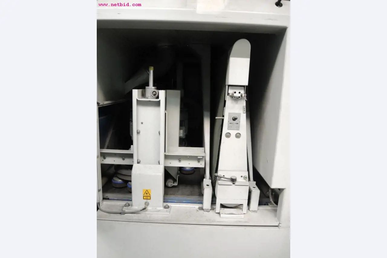 Plaat- en metaalbewerkingsmachines<br><font size="2">In samenwerking met Hilco Industrial Acquisitions bv</font>-13