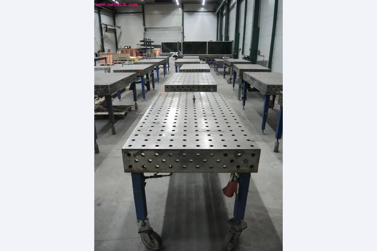 sheetmetal and metalworking machines <br><font size="2">In collaboration with Hilco Industrial Acquisitions bv<br></font>-3