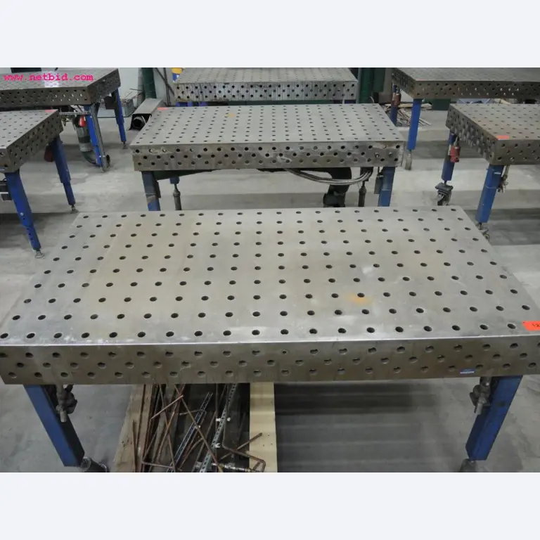 Chapas metálicas e máquinas para trabalhar metais<br><font size="2">Em colaboração com a Hilco Industrial Acquisitions bv</font>-4