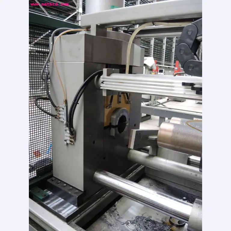 Chapas metálicas e máquinas para trabalhar metais<br><font size="2">Em colaboração com a Hilco Industrial Acquisitions bv</font>-3