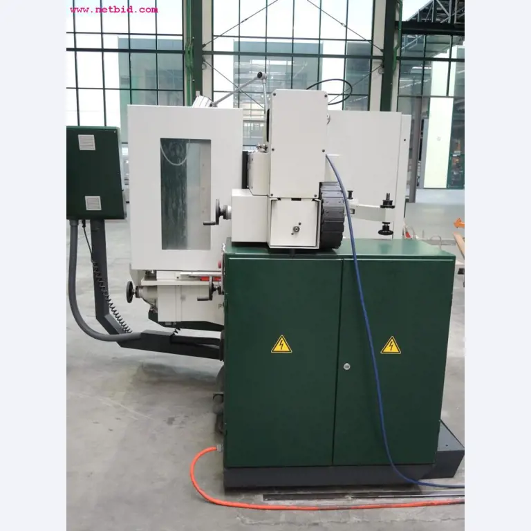 Chapas metálicas e máquinas para trabalhar metais<br><font size="2">Em colaboração com a Hilco Industrial Acquisitions bv</font>-8