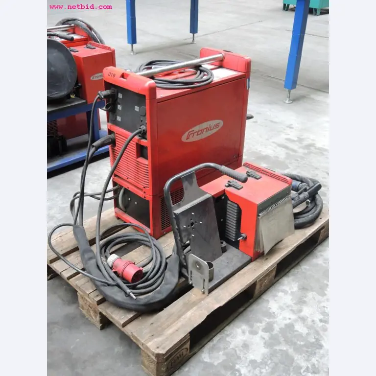 Chapas metálicas e máquinas para trabalhar metais<br><font size="2">Em colaboração com a Hilco Industrial Acquisitions bv</font>-3