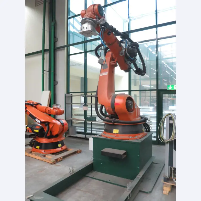 Chapas metálicas e máquinas para trabalhar metais<br><font size="2">Em colaboração com a Hilco Industrial Acquisitions bv</font>-1