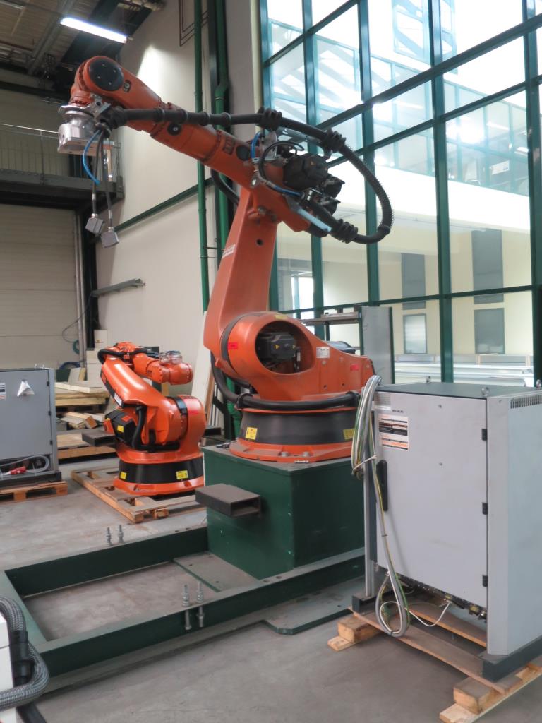 Chapas metálicas e máquinas para trabalhar metais<br><font size="2">Em colaboração com a Hilco Industrial Acquisitions bv</font>-3