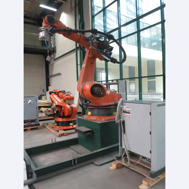 Chapas metálicas e máquinas para trabalhar metais<br><font size="2">Em colaboração com a Hilco Industrial Acquisitions bv</font>-3