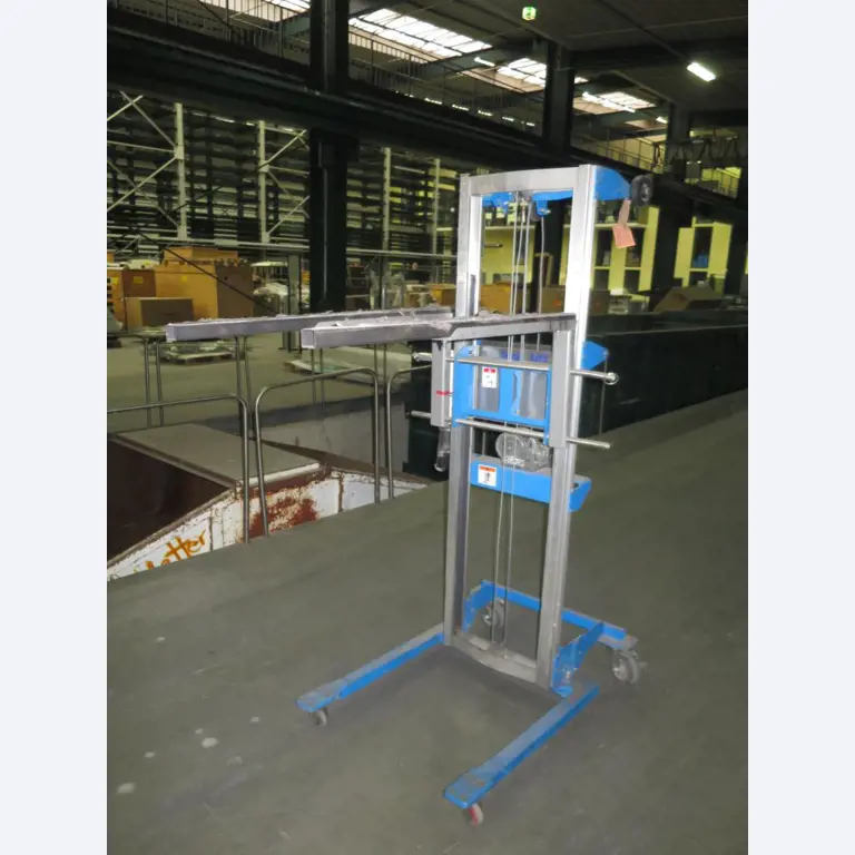 Chapas metálicas e máquinas para trabalhar metais<br><font size="2">Em colaboração com a Hilco Industrial Acquisitions bv</font>-3