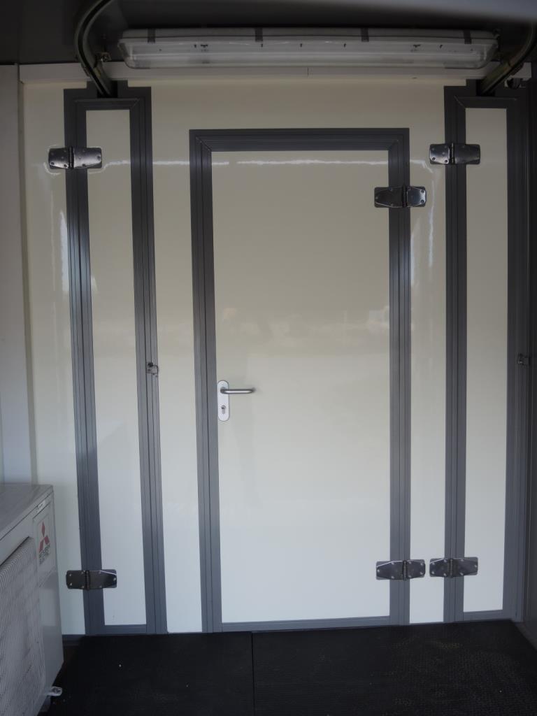 Chapas metálicas e máquinas para trabalhar metais<br><font size="2">Em colaboração com a Hilco Industrial Acquisitions bv</font>-13