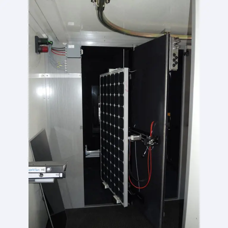 Chapas metálicas e máquinas para trabalhar metais<br><font size="2">Em colaboração com a Hilco Industrial Acquisitions bv</font>-8