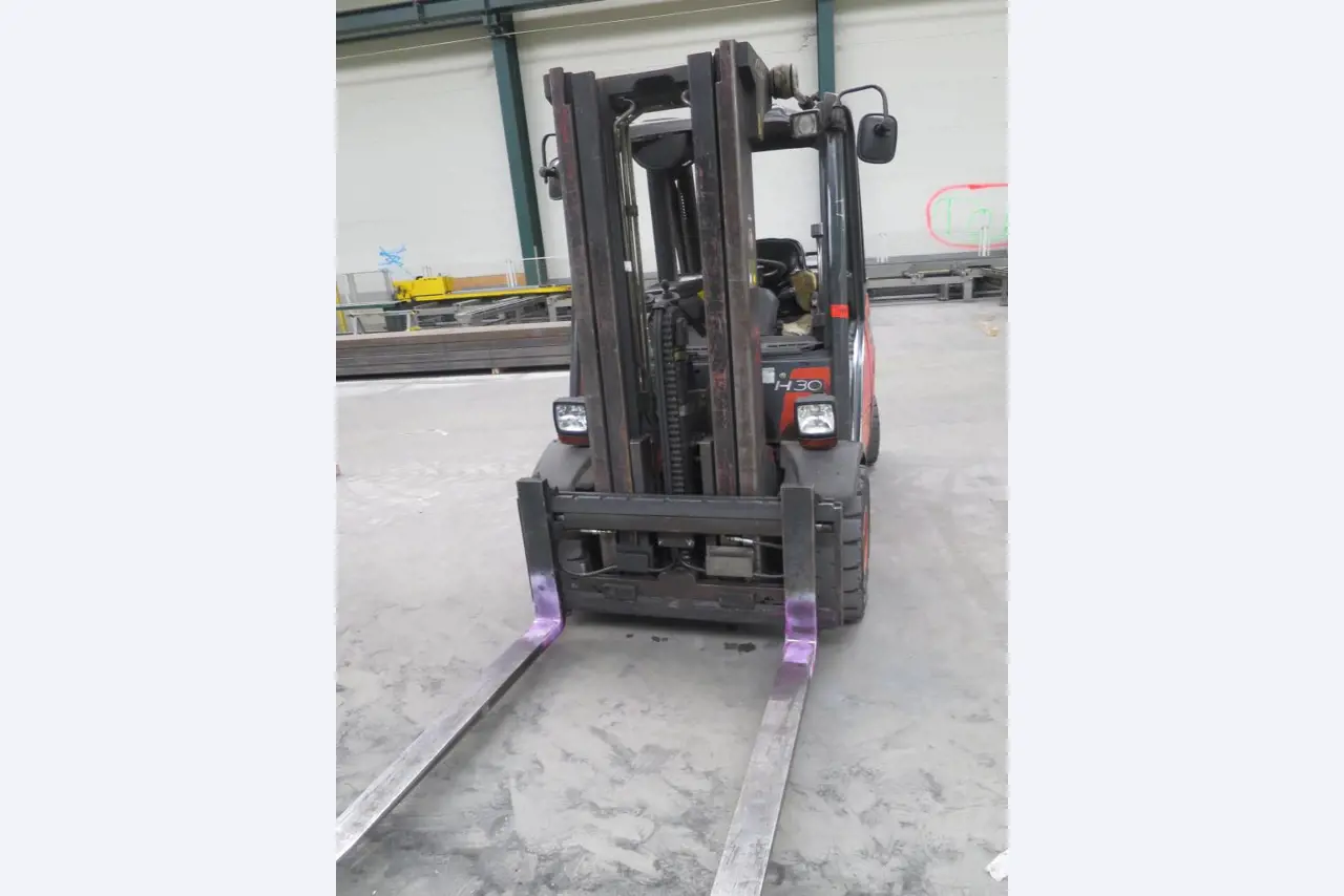 sheetmetal and metalworking machines <br><font size="2">In collaboration with Hilco Industrial Acquisitions bv<br></font>-2