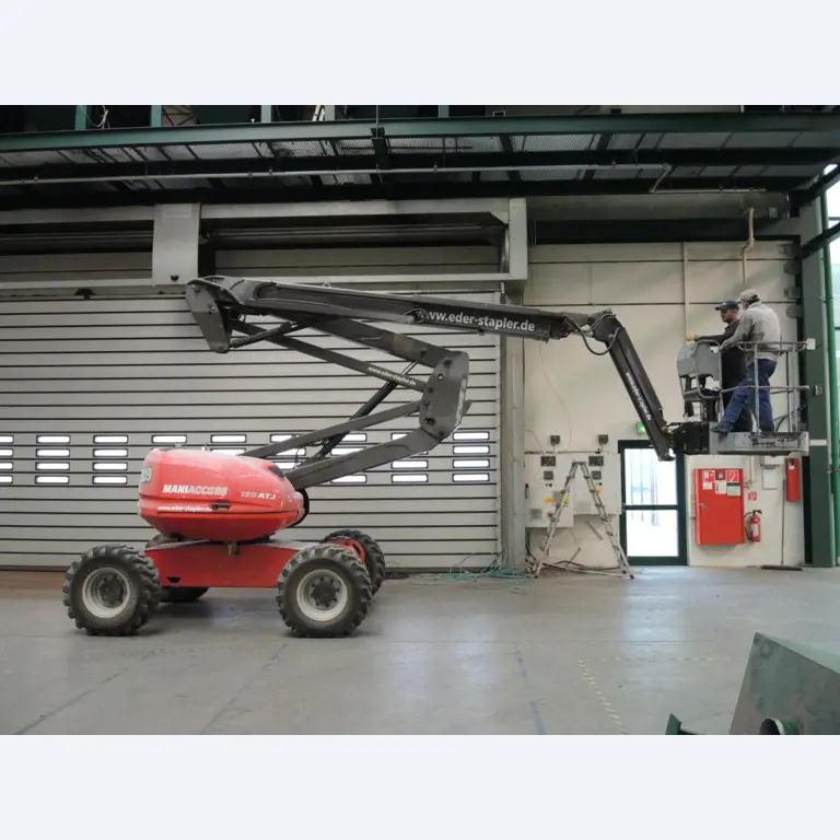 sheetmetal and metalworking machines <br><font size="2">In collaboration with Hilco Industrial Acquisitions bv<br></font>-1