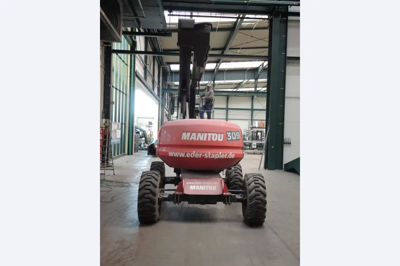sheetmetal and metalworking machines <br><font size="2">In collaboration with Hilco Industrial Acquisitions bv<br></font>-3