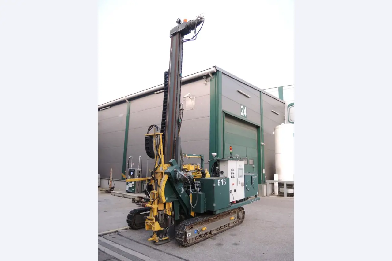 sheetmetal and metalworking machines <br><font size="2">In collaboration with Hilco Industrial Acquisitions bv<br></font>-1