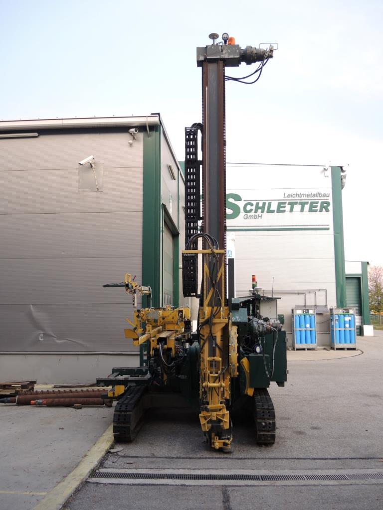 Chapas metálicas e máquinas para trabalhar metais<br><font size="2">Em colaboração com a Hilco Industrial Acquisitions bv</font>-2