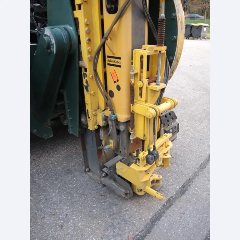 sheetmetal and metalworking machines <br><font size="2">In collaboration with Hilco Industrial Acquisitions bv<br></font>-8