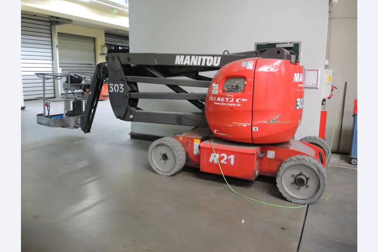 sheetmetal and metalworking machines <br><font size="2">In collaboration with Hilco Industrial Acquisitions bv<br></font>-1