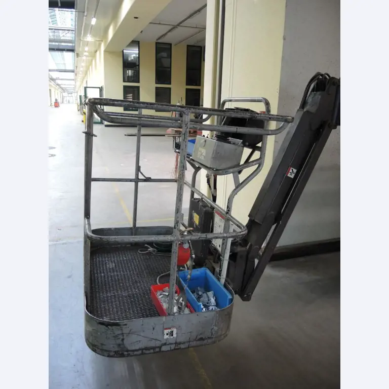 sheetmetal and metalworking machines <br><font size="2">In collaboration with Hilco Industrial Acquisitions bv<br></font>-7