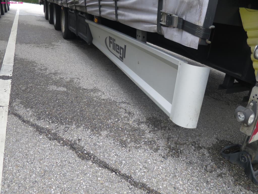 Chapas metálicas e máquinas para trabalhar metais<br><font size="2">Em colaboração com a Hilco Industrial Acquisitions bv</font>-4