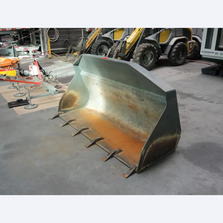 Chapas metálicas e máquinas para trabalhar metais<br><font size="2">Em colaboração com a Hilco Industrial Acquisitions bv</font>-1