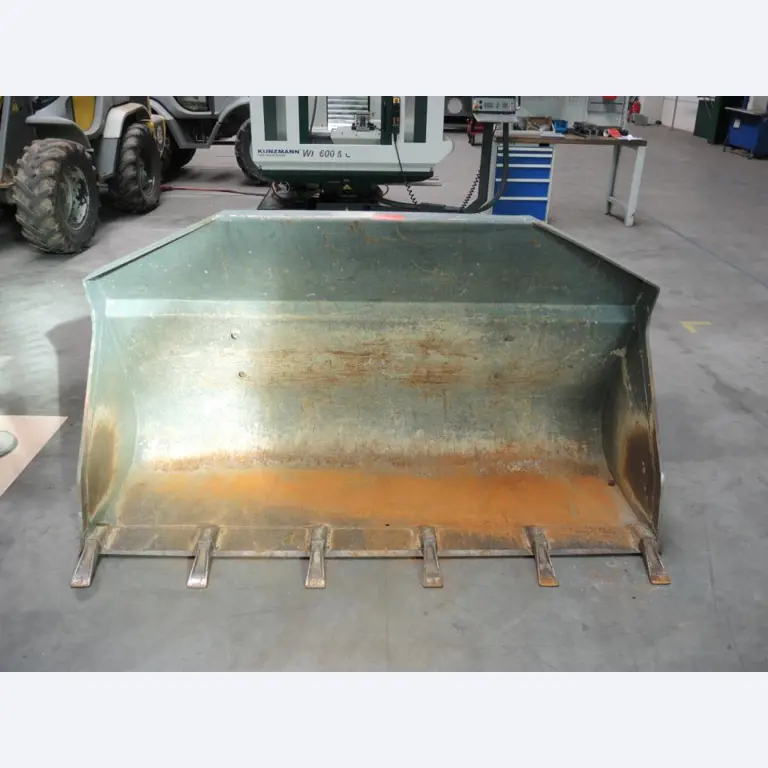 Chapas metálicas e máquinas para trabalhar metais<br><font size="2">Em colaboração com a Hilco Industrial Acquisitions bv</font>-2
