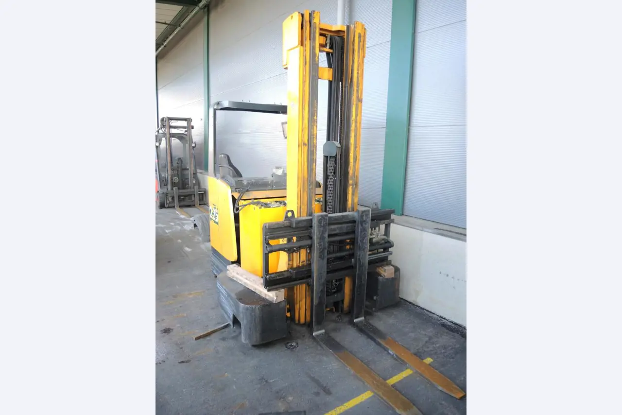 Plaat- en metaalbewerkingsmachines<br><font size="2">In samenwerking met Hilco Industrial Acquisitions bv</font>-1
