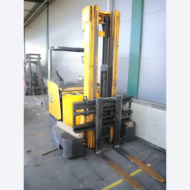 Plaat- en metaalbewerkingsmachines<br><font size="2">In samenwerking met Hilco Industrial Acquisitions bv</font>-1