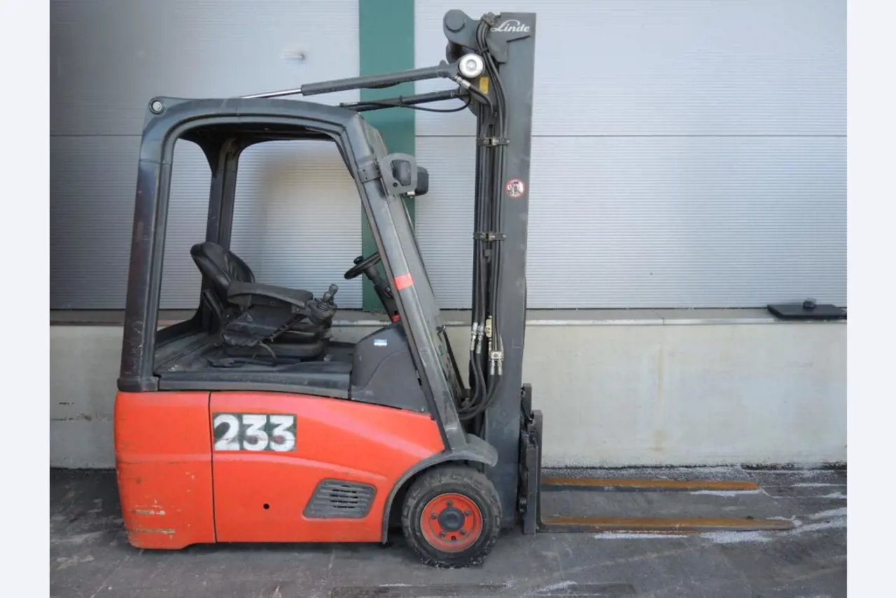 sheetmetal and metalworking machines <br><font size="2">In collaboration with Hilco Industrial Acquisitions bv<br></font>-3