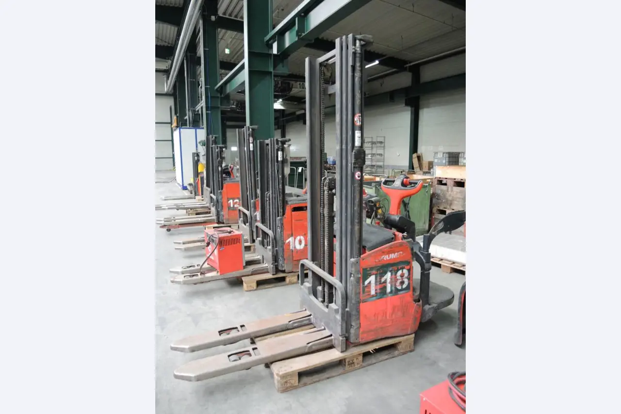 sheetmetal and metalworking machines <br><font size="2">In collaboration with Hilco Industrial Acquisitions bv<br></font>-4