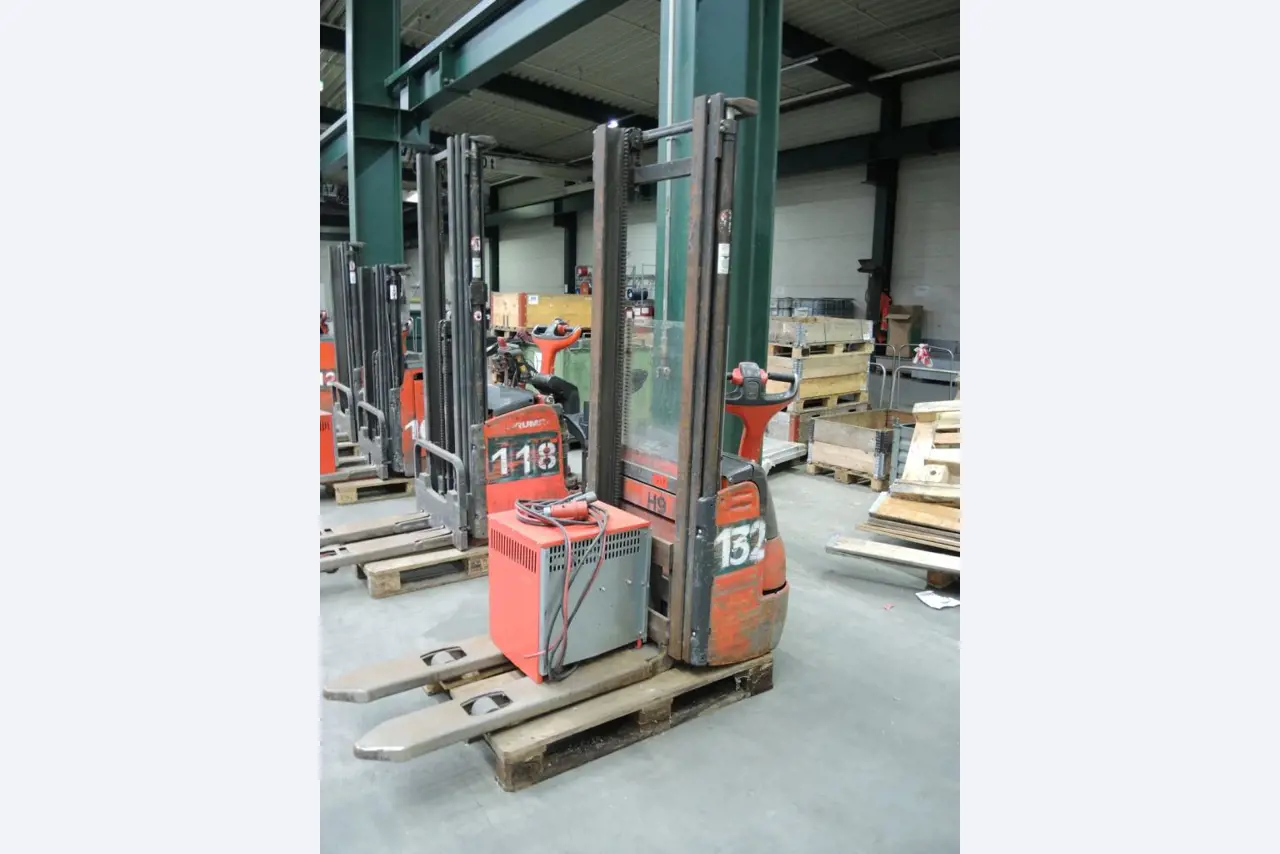 sheetmetal and metalworking machines <br><font size="2">In collaboration with Hilco Industrial Acquisitions bv<br></font>-1